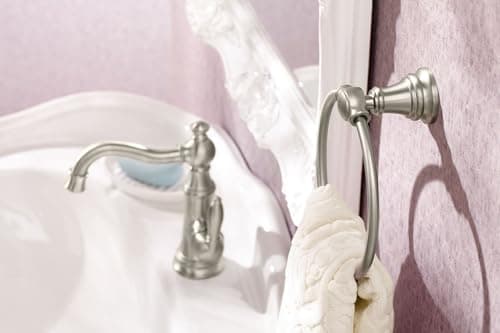 Moen S42107 Weymouth One-Handle Single Hole Traditional Bathroom Sink Faucet with Drain Assembly, Chrome