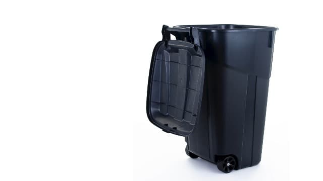 United Solutions 32 Gallon Wheeled Outdoor Garbage Can with Attached Snap Lock Lid and Heavy-Duty Handles, Black, Heavy-Duty Construction, Perfect Backyard, Deck, or Garage Trash Can, 2 Pack