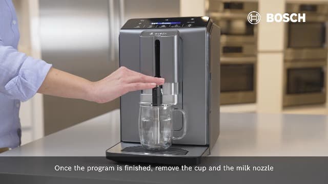 Bosch 300 Series Fully Automatic Espresso Machine – In-Cup Frother, OneTouch Milk Drinks, 5 Drink Options, Ceramic Grinder, Easy Clean & Descale, in Black