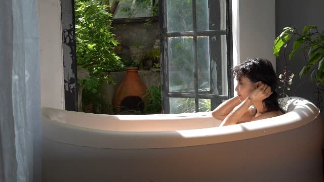 Mozoo Inflatable Bathtub 62''L X 34''W, Portable Bathtub For Adult, Unmatched Durability, Anti-Leak Drainage System, 2-Minute Setup, Space-Saving Foldable Design