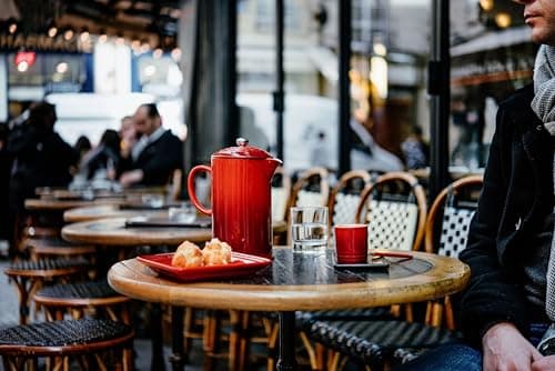 Le Creuset Stoneware 34 oz. French Press, Marble Collection