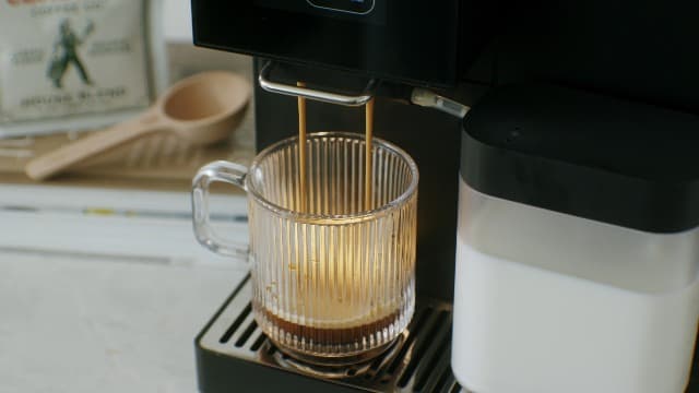 Terra Kaffe Super Automatic Espresso Machine - App-Enabled Coffee Machine - Auto Wake & Sleep - All Milk Types - Roaster-Approved Espresso Settings - Cappuccino Machines for Home - White TK-02