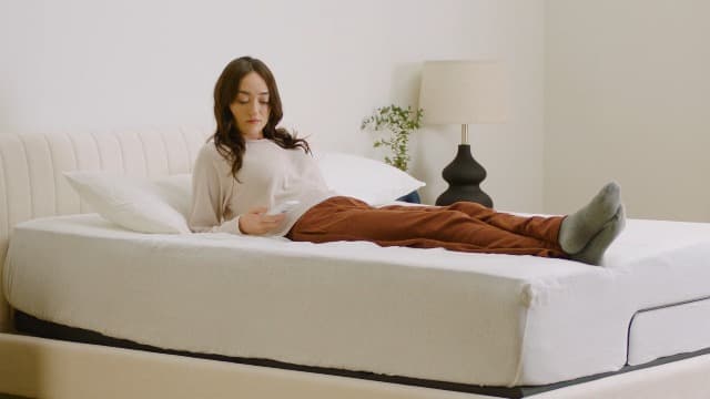 Nectar Premier Adjustable Base - Queen - Head & Foot Incline - Wireless Remote with Memory- 3 Massage Settings - 4 USB Ports - Anti-Snore & Zero Gravity