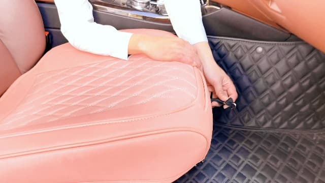 2 Pack Leather Front Car Seat Cover Bottom Car Seat, Universal Anti-Slip Driver Car Seat Protectors with Storage Pocket, Waterproof Bottom Auto Seat Cushion Pad Mat for Most Vehicles(Gray)
