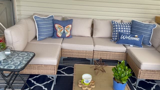 7 Piece Wicker Patio Furniture Set,Outdoor Conversation Sectional Sofa w/Coffee Table,All-Weather Outdoor Sofa with Thick and Anti-Slip Cushions for Deck,Poolside,Garden,Beige