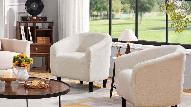 Yaheetech Barrel Chairs, Furry Accent Chairs with Soft Padded Armrest for Living Room Bedroom Waiting Room Office, Set of 2, Ivory