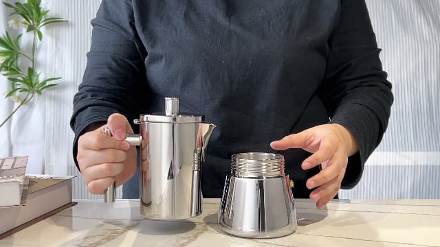 Easyworkz Diego Stovetop Espresso Maker Stainless Steel Italian Coffee Machine Maker 12Cup 17.5 oz Induction Moka Pot