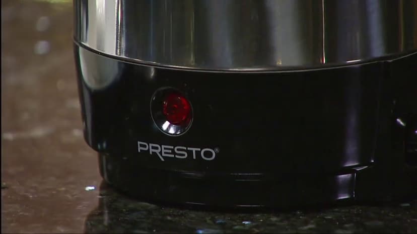 Presto 02811 Stainless Steel Electric Coffee Percolator - 12-Cups, Easy-Pour Spout, Stay-Cool Handle, Make 2-12 Cups