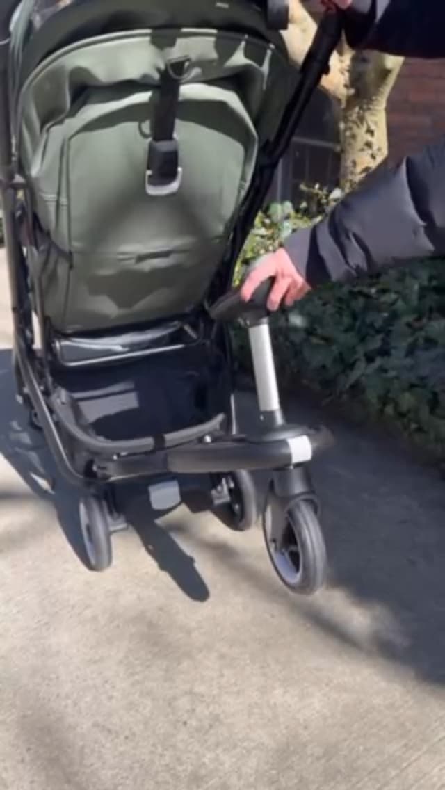 Bugaboo Butterfly - 1 Second Fold Ultra-Compact Stroller - Lightweight & Compact - Great for Travel - Forest Green
