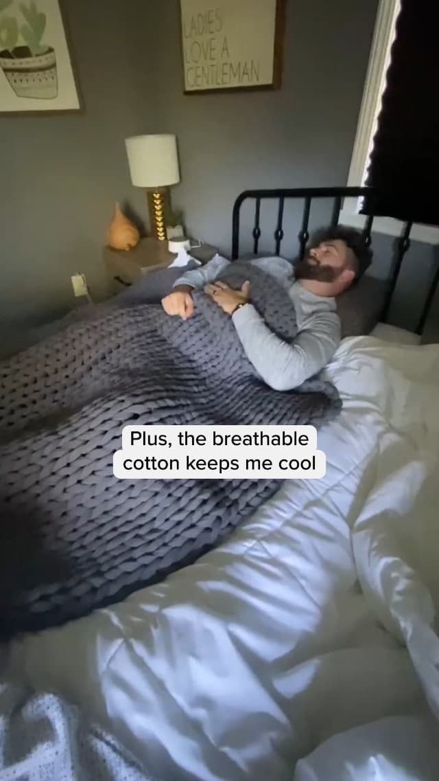 Bearaby Cotton Hand-Knit Weighted Blankets for Adults - Chunky Knit Blanket - Sustainable, Breathable, Organic, Cooling Weighted Blanket - Machine Washable (Moonstone Grey, 10 lbs, 40"x64")