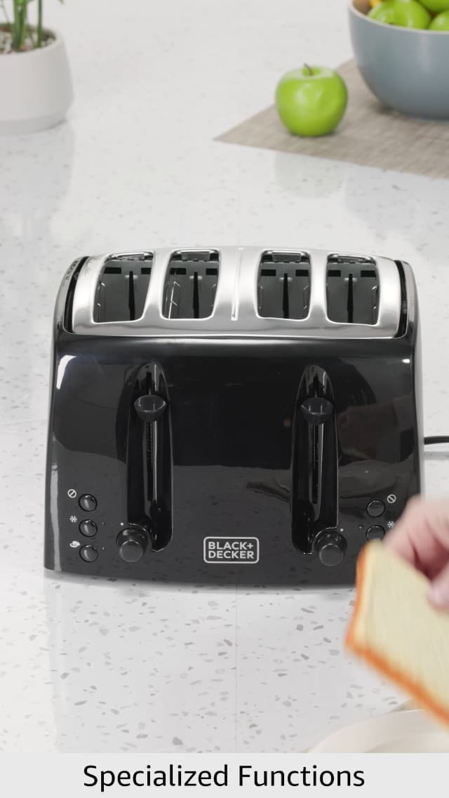 BLACK+DECKER 4-Slice Toaster, TR1410BD, Extra-Wide, 7 Shade Settings, Crumb Trays, Gloss Black