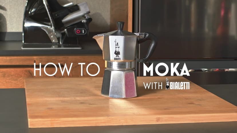 Bialetti - Moka Express Alpina: Iconic Stovetop Espresso Maker, Moka Pot 3 Cups (4.3 Oz - 130 Ml), Aluminium, Green