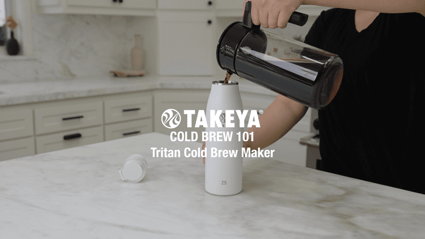 Takeya Patented Deluxe Cold Brew Coffee Maker, 1 qt, Black