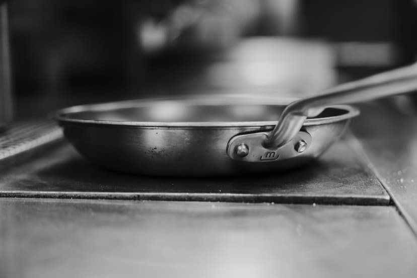 Made In Cookware - 10 Piece Stainless Steel Pot and Pan Set - 5 Ply Clad - Includes Stainless Steel Frying Pans, Saucepans, Saucier and Stock Pot W/Lid - Professional Cookware - Crafted in Italy