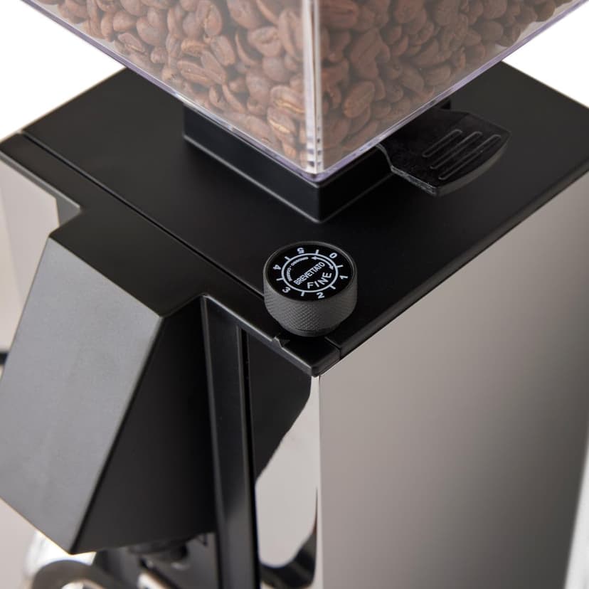 Eureka Mignon Silenzio 55 Espresso Grinder | 55mm Burrs | Stepless | Timed Dosing | Chrome