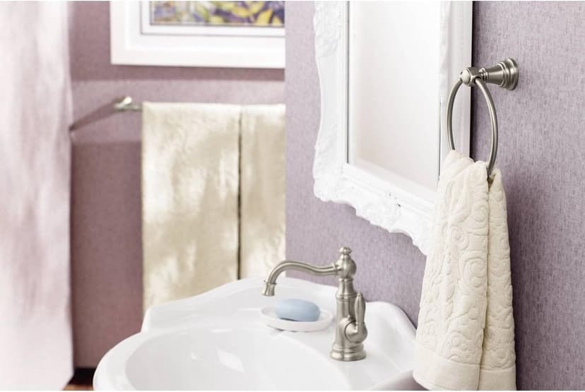 Moen S42107 Weymouth One-Handle Single Hole Traditional Bathroom Sink Faucet with Drain Assembly, Chrome