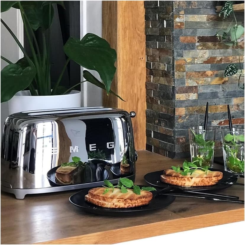 Smeg 50's Retro 4 - slice toaster (Stainless Steel)