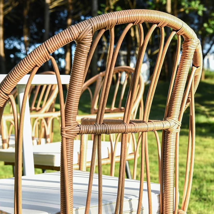 YITAHOME 4 Pieces Rattan Wicker Dinning Chairs, Outdoor Indoor Patio Furniture Set with Cushion and Curved Back All Weather Bistro Chair for Garden Backyard Porch Poolside Restaurant (Beige)