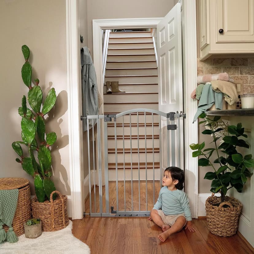 Summer Infant Extra Tall & Wide Safety Pet and Baby Gate, 29.5"-53" Wide, 38" Tall, Pressure or Hardware Mounted, Install on Wall or Banister in Doorway or Stairway, Auto Close Walk-Thru Door - Gray