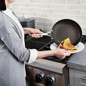 Calphalon 1934150 Classic Nonstick Omelet Fry Pan, 10", Grey