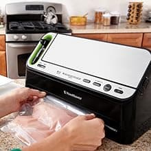 FoodSaver V4400 2-in-1 Vacuum Sealer Machine with Automatic Vacuum Sealer Bag Detection and Starter Kit