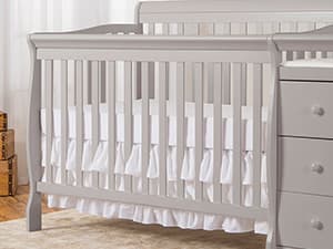Dream On Me 5 in 1 Brody Convertible Crib With Changing Table, Converts From Crib to Toddler Bed, Day Bed and Kids Sofa and Full Size Bed, JPMA Certified Baby Crib