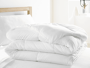 Beckham Hotel Collection Bed Pillows Standard/Queen Size Set of 2 - Original Down Alternative Pillow for Sleeping - Bedding for Back, Stomach or Side Sleepers