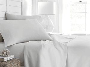 Beckham Hotel Collection Bed Pillows Standard/Queen Size Set of 2 - Original Down Alternative Pillow for Sleeping - Bedding for Back, Stomach or Side Sleepers