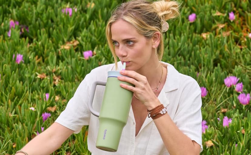 Owala Stainless Steel Triple Layer Insulated Travel Tumbler with Spill Resistant Lid, Straw, and Carry Handle, BPA Free, 40 oz, Gray (Foggy Tide)