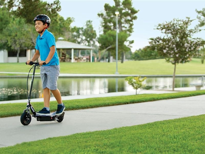 Razor E100 Glow Electric Scooter