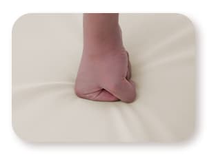 OC Orange-Casual Stackable Patio Dining Chairs Set of 4, Outdoor Acacia Wooden Chairs w/Armrest & Removeable Fabric Cushion, for Porch, Backyard, Garden, Indoor, Beige