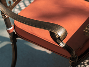 7-Piece Patio Furniture Dining Set, All-Weather Cast Aluminum Outdoor Table and Chairs for 6, Includes 4 Fixed Chairs & 2 Swivel Chair & 60’’ Rectangular Dining Table, Red