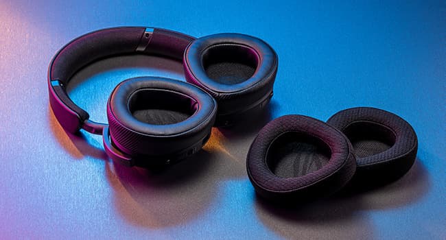 ASUS ROG Delta II Wireless Gaming Headset (BT, ROG SpeedNova 2.4GHz, 3.5mm, 50mm Titanium-Plated Drivers, 10mm Super-Wideband Mic, 110HR Battery, DualFlow Audio, for PC, Switch, PS5, Xbox)- Black