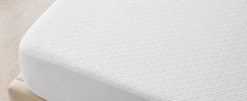 100% Waterproof Queen Mattress Protector, Breathable Bamboo Rayon Mattress Cover with 8”-21” Deep Pocket, Noiseless Cool 3D Air Mattress Cover, Hypoallergenic & Odor Resistant