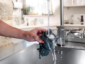 De'Longhi Magnifica Evo Automatic Espresso & Coffee Machine with Automatic Milk Frother for Latte, Cappuccino, Iced Coffee, Built-in Grinder, ECAM29084SB