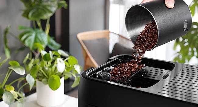 De'Longhi Magnifica Plus Fully Automatic Espresso Machine with Automatic Milk Frother for 18+ One Touch Recipes, Built-in Grinder, ECAM32070SB