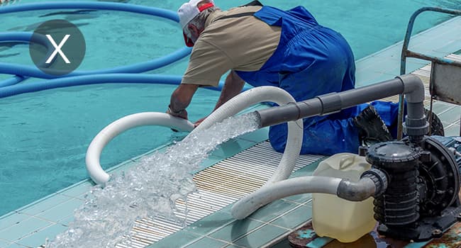 AIPER Cordless Robotic Pool Vacuum, Self-Parking Technology, Portable, Ideal for Above-Ground Flat Pool up to 40 Feet