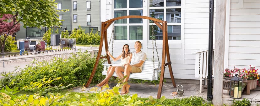 VINGLI Upgraded Patio Wooden Porch Swing for Courtyard & Garden, Heavy Duty 880 LBS Swing Chair Bench with Hanging Chains for Outdoors (5 FT, White)