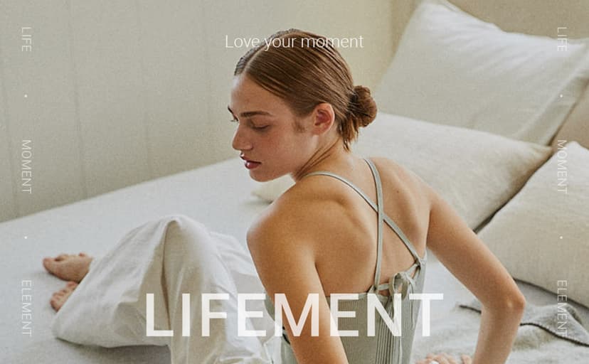 LIFEMENT Classic Wood Platform Bed Frame with Headboard, Essential, Noise Free, Under Bed Storage, No Box Spring Needed, Easy Assembly (Cherry, Queen (U.S. Standard))