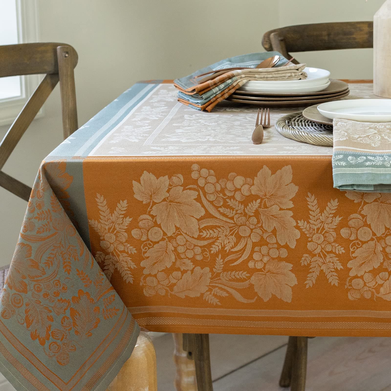 best thanksgiving tablecloths